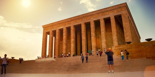 Atatürk’ün Ebedi İstirahatgahı: İnşasından Barındırdığı Simgelere Adım Adım Anıtkabir
